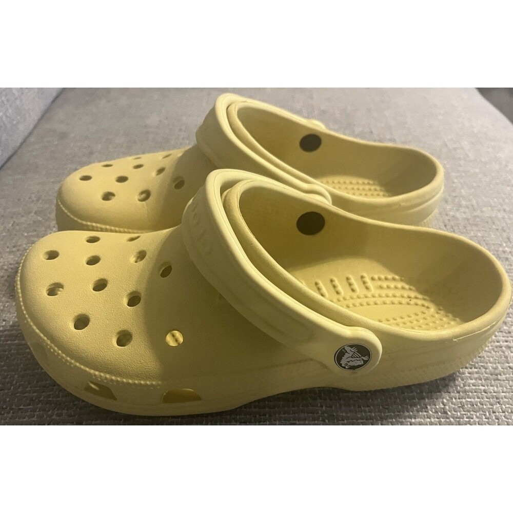 Crocs Classic Clogs Butter Yellow Women Sz 9 Men Sz 7 W9 / M7 Comfort Slip On